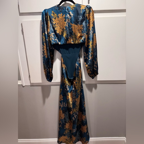 🧡 Astr Teal and Orange Floral Long Sleeve Dress - Perfect for Fall / Winter - Picture 6 of 8